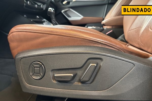 AUDI Q3 1.4 35 TFSI GASOLINA PRESTIGE PLUS S TRONIC 2020/2020 AUDI Q3 1.4 35 TFSI GASOLINA PRESTIGE PLUS S TRONIC 2020/2020
